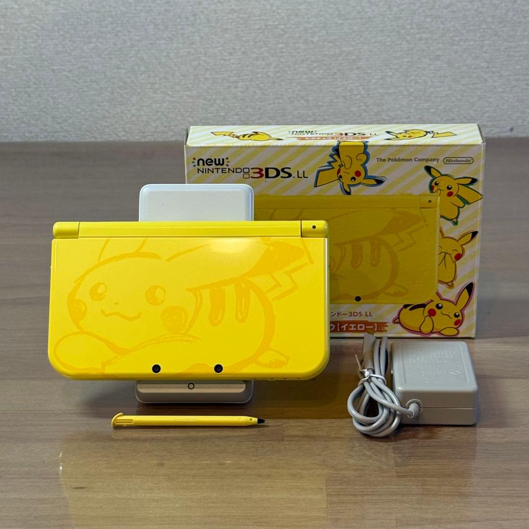 7-122 Newニンテンドー3DS LL ピカチュウ【イエロー】箱付き 任天堂（Nintendo） Newニンテンドー3DS LL ピカチュウ(イエロー