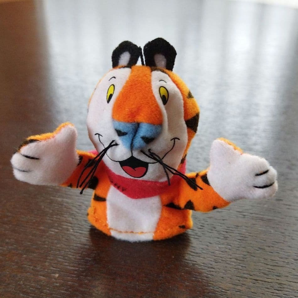 トニー・ザ・タイガーの指人形 ケロッグコーンフロスティおまけ - メルカリ