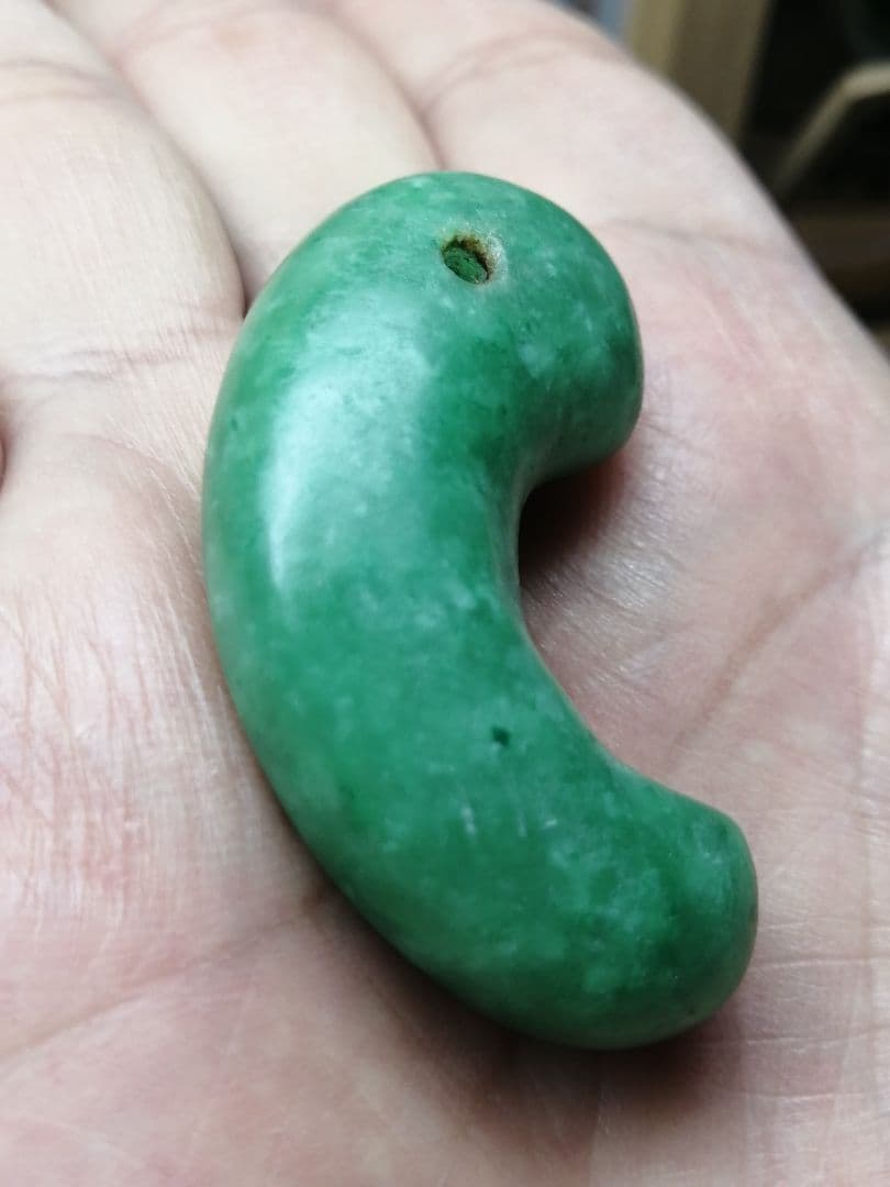 ★古墳期『糸魚川翡翠勾玉』出土品。4.90cm【超琅玕翡翠】最高峰の巨大勾玉です