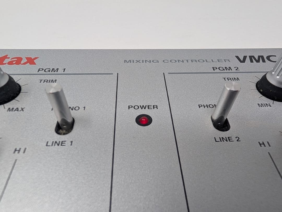Vestax VMC-002XL DJミキサー 元箱あり リスニング使用のみ美品 - メルカリ