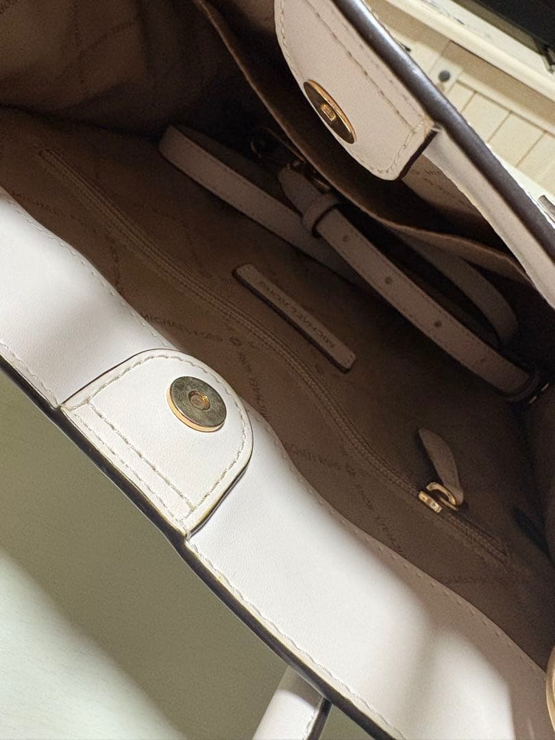 ドン君様専用 MICHAEL KORS MKロゴショルダーバッグ - メルカリ