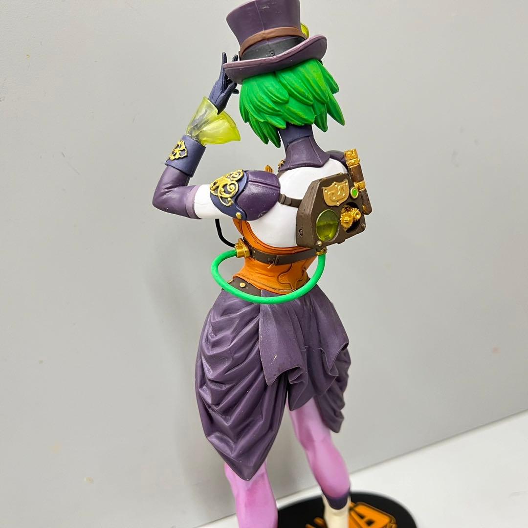 デュエラ・デント ジョーカー版 バットマン スタチュー - メルカリ