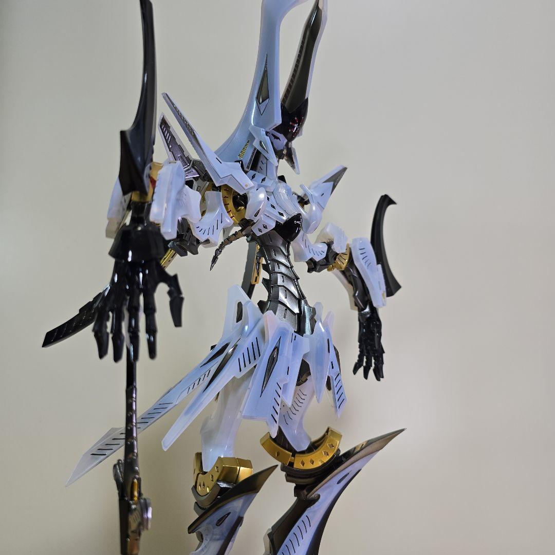 む*ぃ様 HSGK 1/72 ダス・ゴースト =ナカカラ 3069=　塗装済み完