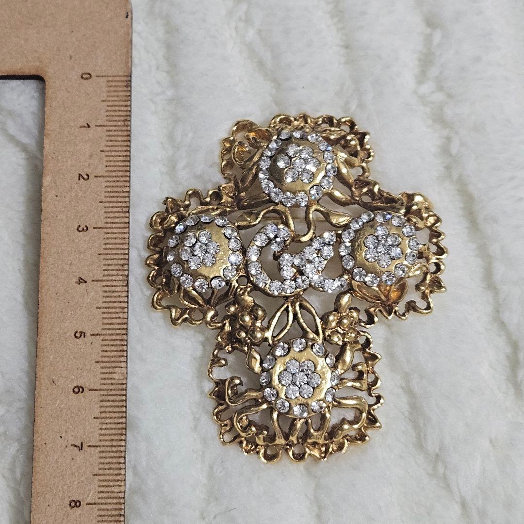 折*口様 B368 希少！ヴィンテージ クリスチャンラクロワ ブローチ