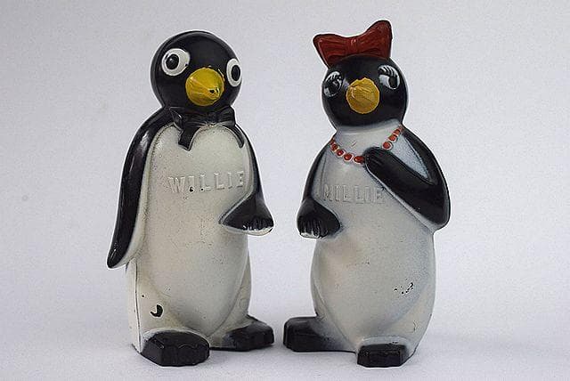 ペア！1950’ｓ KOOL クール たばこ ペンギン ビンテージ 塩＆胡椒入れ 0000000023512_8S0bhJZ.jpg