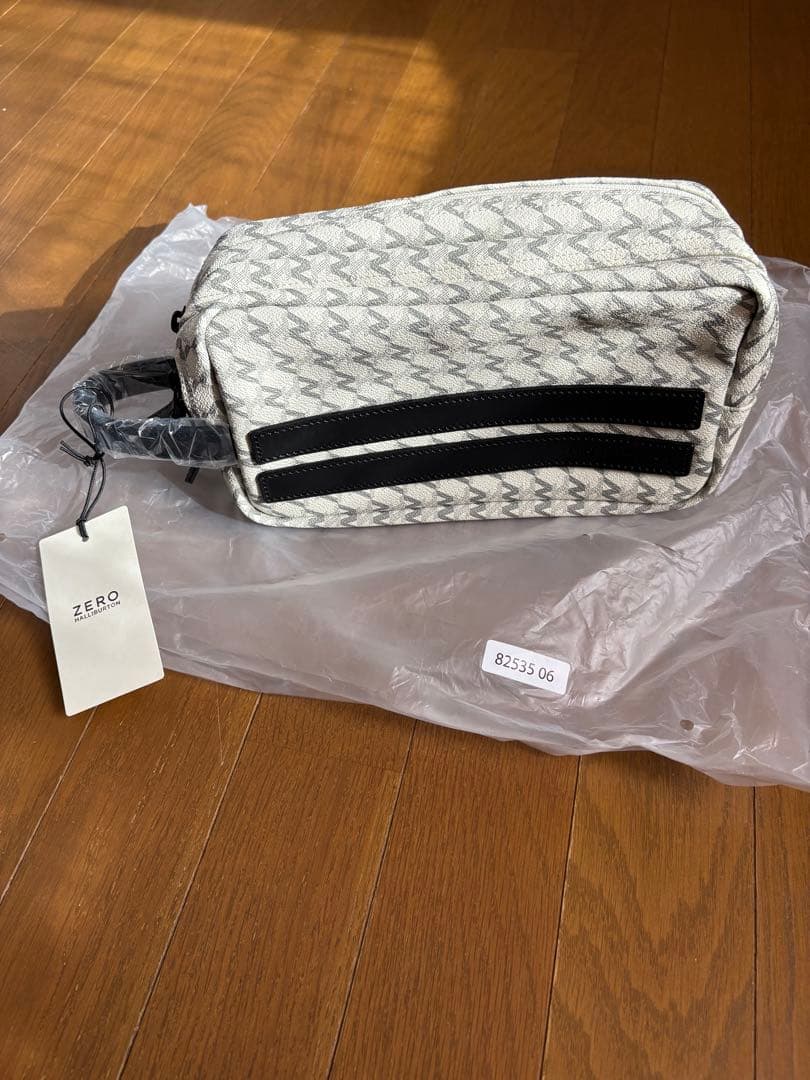 新品未使用ゼロハリバートン モノグラムカートポーチ - メルカリ