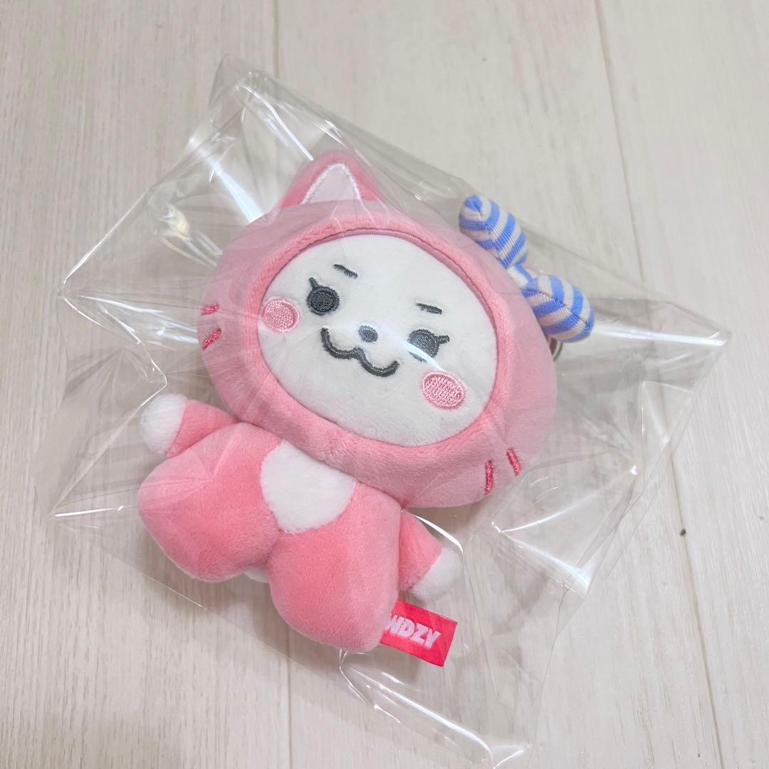 ITZY WDZY ぬいぐるみ チャーム キーホルダー マスコット ユナ LINE FRIENDSとITZYが生んだキャラクター「WDZY」のグッズ エスケイ