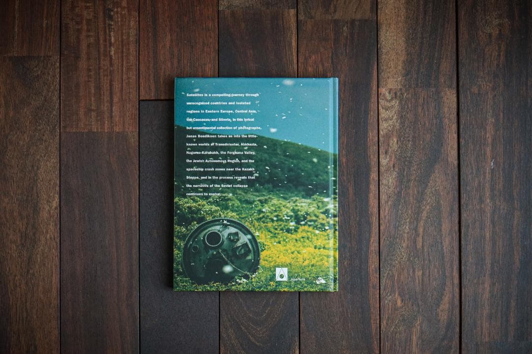 アート・デザイン・音楽 Jonas Bendiksen \"Satellites\"