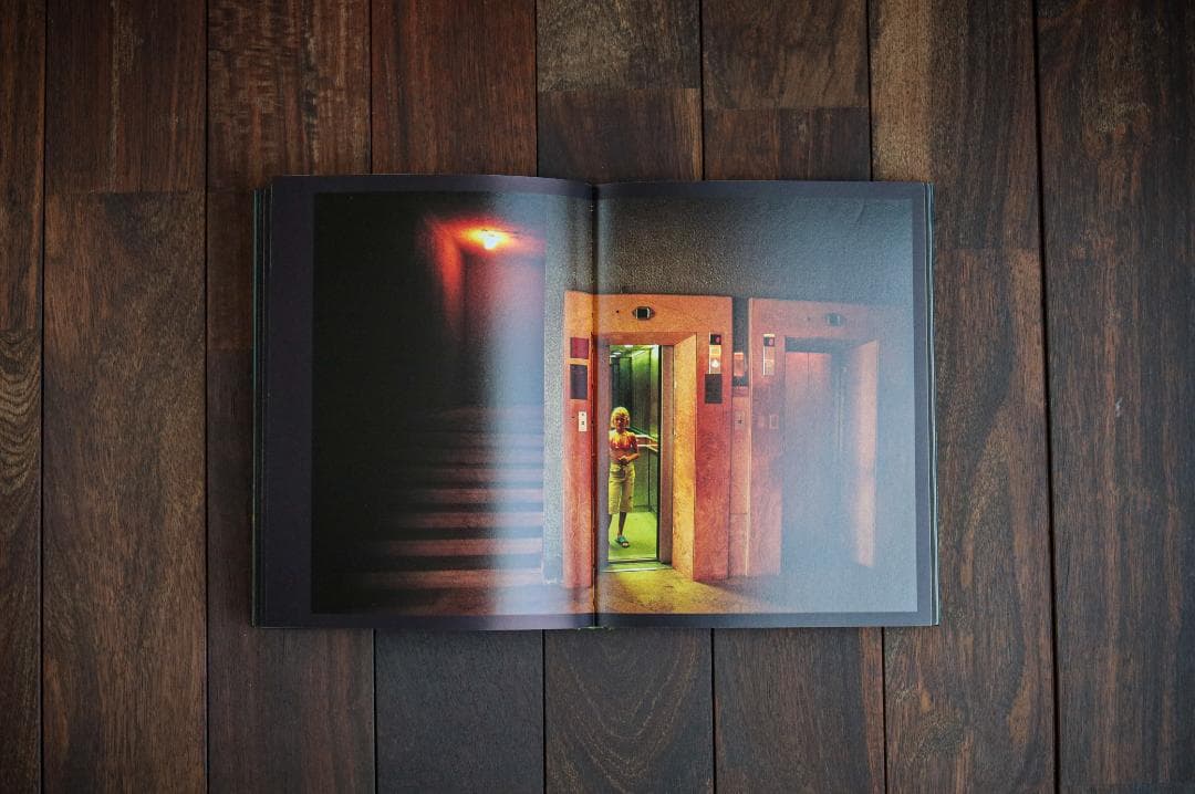 アート・デザイン・音楽 Jonas Bendiksen \"Satellites\"