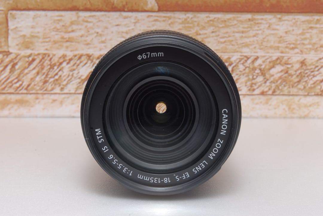美品　Canon EF-S 18-135mm f3.5-5.6 IS STM