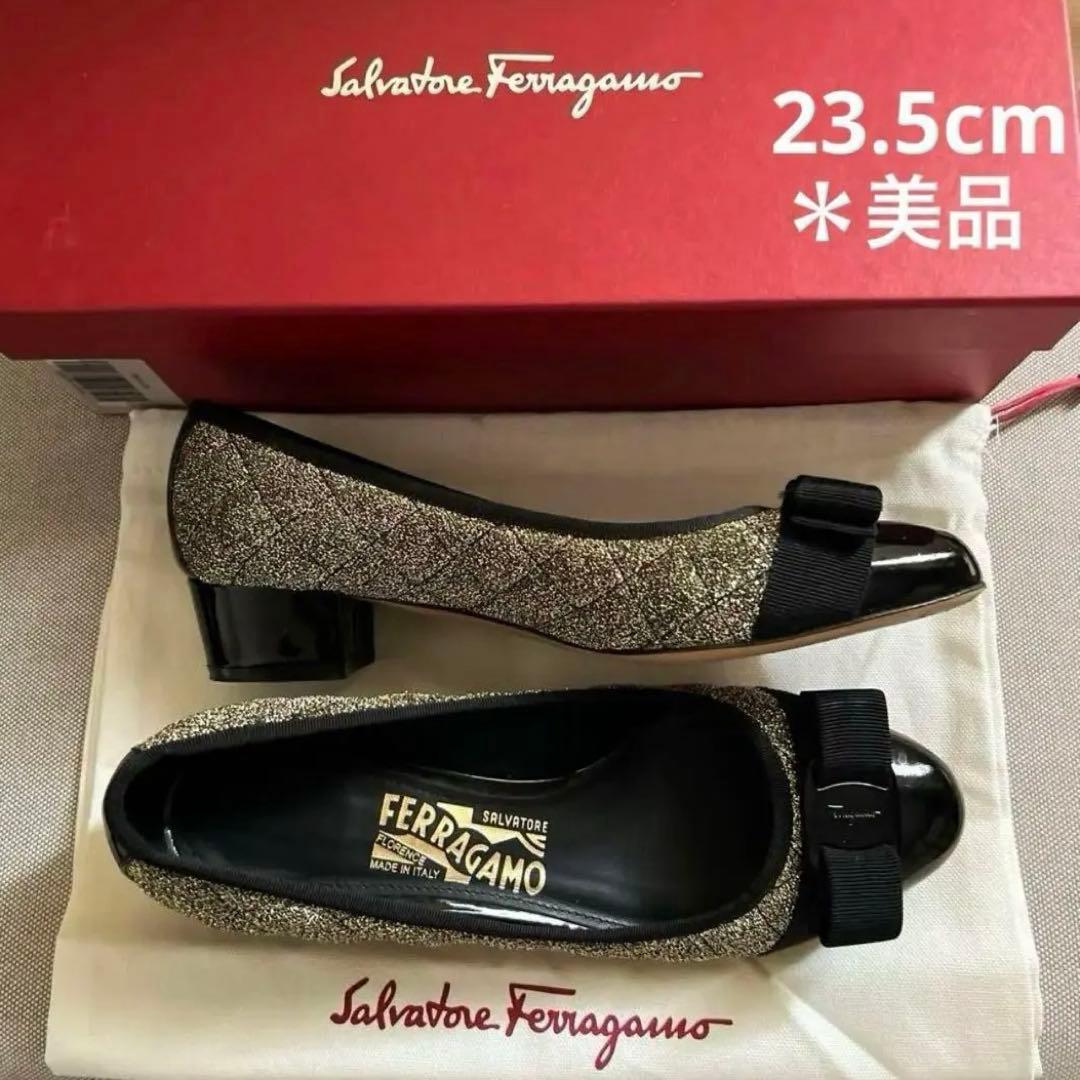 美品　Salvatore Ferragamo フラットシューズ　23.5cm