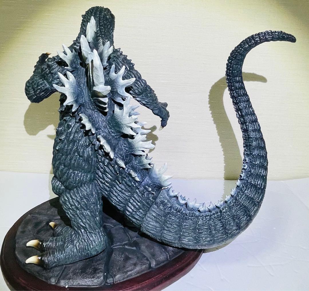 東宝怪獣シリーズ 巨大リアルフィギュア ゴジラ - メルカリ
