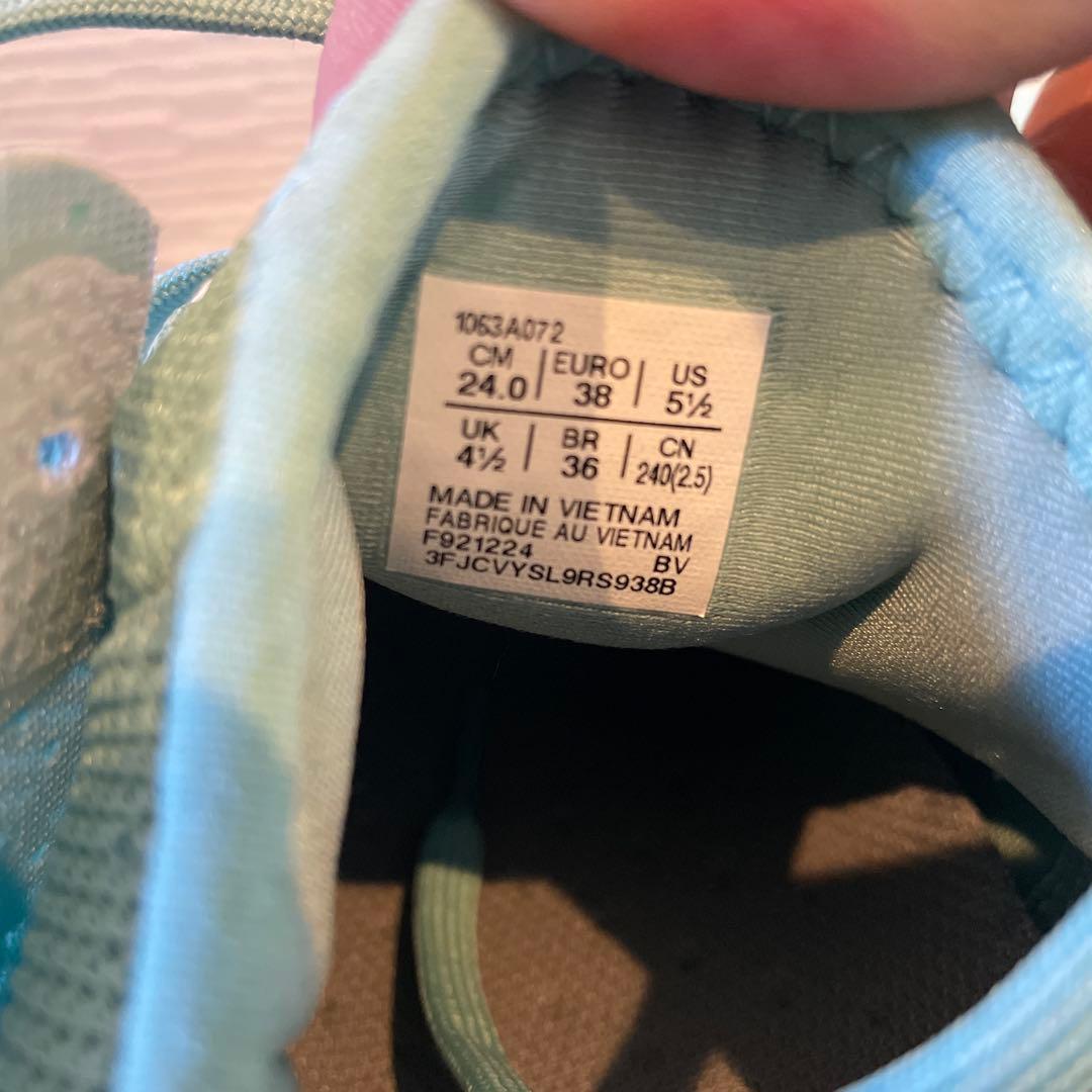 完売品★美品★ASICS GLIDE NOVA FF 3 24.0cm