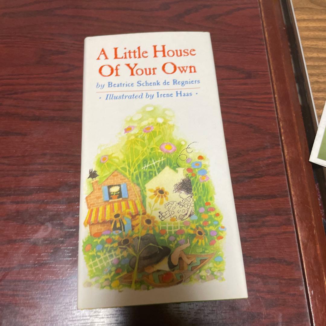 絵本・児童書 A Little House Of Your Own A Little House of Your Own by Beatrice Schenk de Regniers | Goodreads