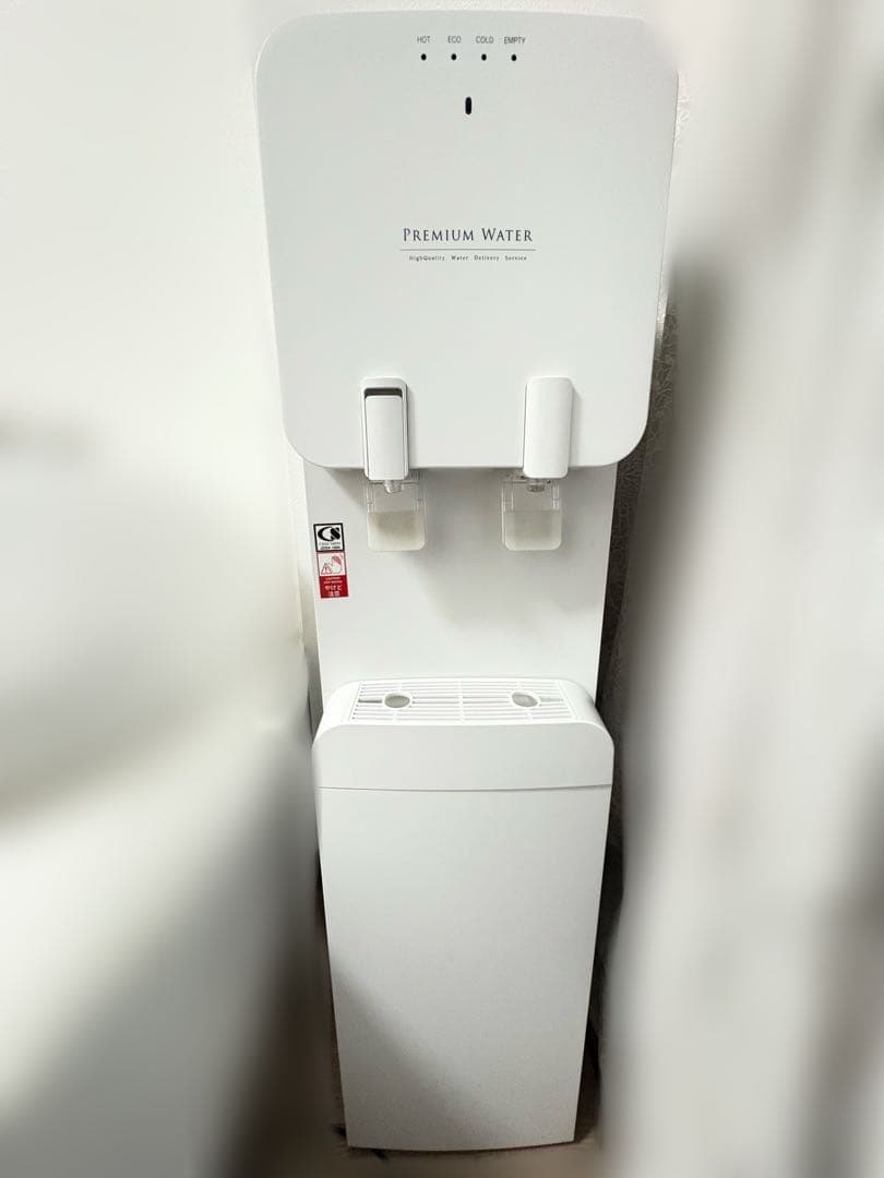 [値下げ可能]プレミアムウォーター famfit（ファムフィット） famfit（ファムフィット）｜天然水ウォーターサーバーはプレミアム