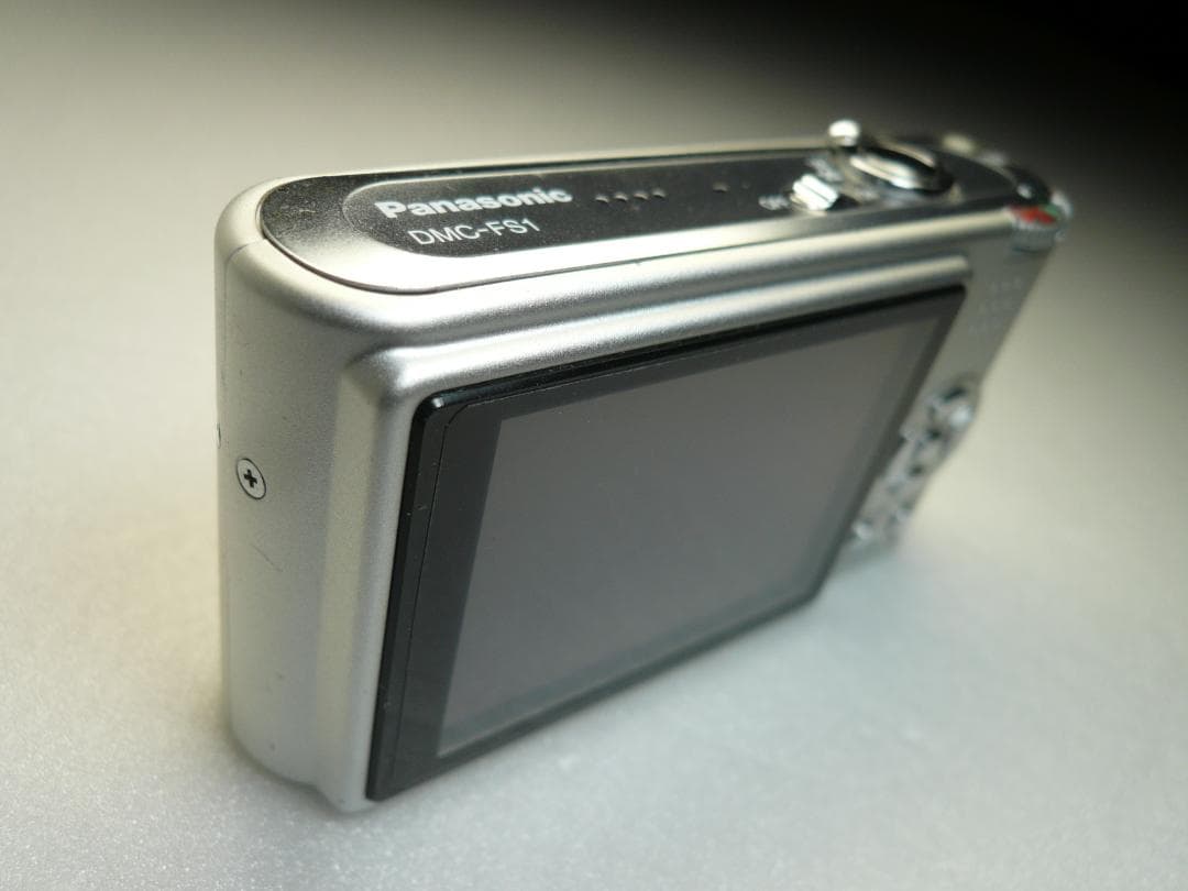 LUMIX☆DMC-FS1⭐️飽きの来ないシルバー❤️安心の実働品 - メルカリ