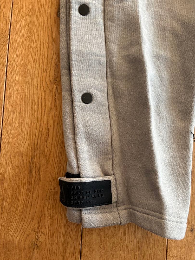 NIKE NBA フリースパンツ グレーfear of godフィアオブゴッド - メルカリ