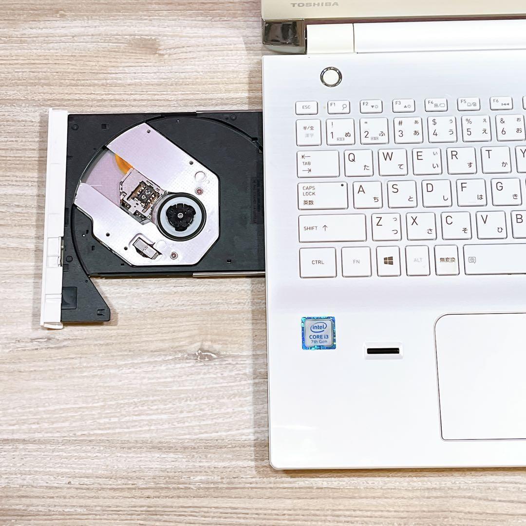 薄型ノートパソコン✨7世代Corei3✨Win11✨ブルーレイ✨カメラ付✨大