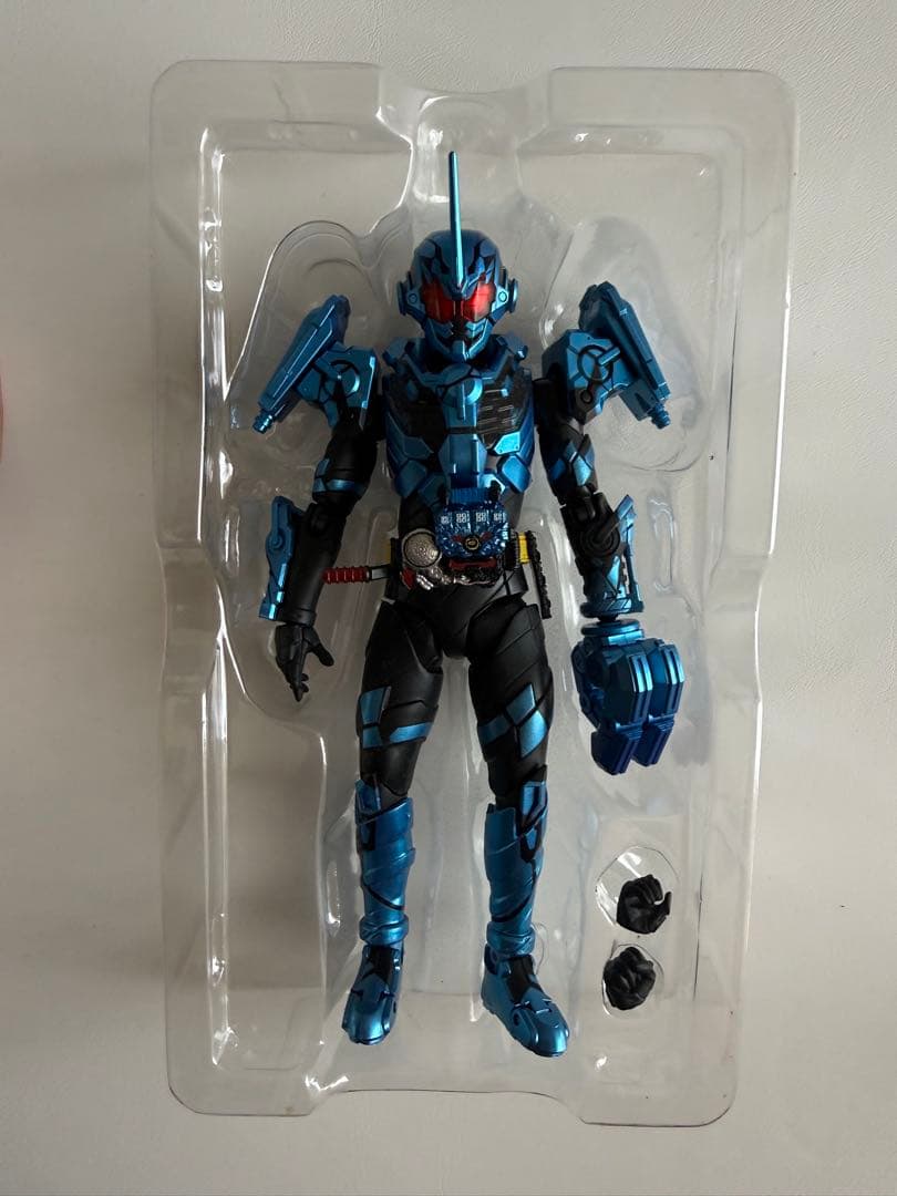 s.h.figuarts 仮面ライダーグリスブリザード