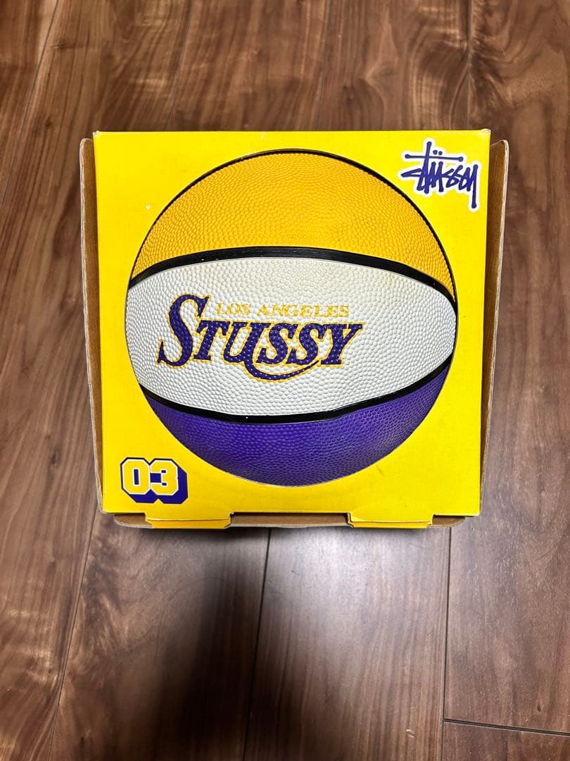STUSSY × レイカーズ バスケットボール 箱付き - メルカリ