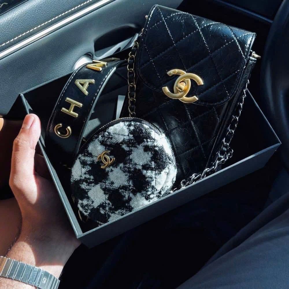 ノベルティースマホCHANEL キルティングバッグ セット - メルカリ