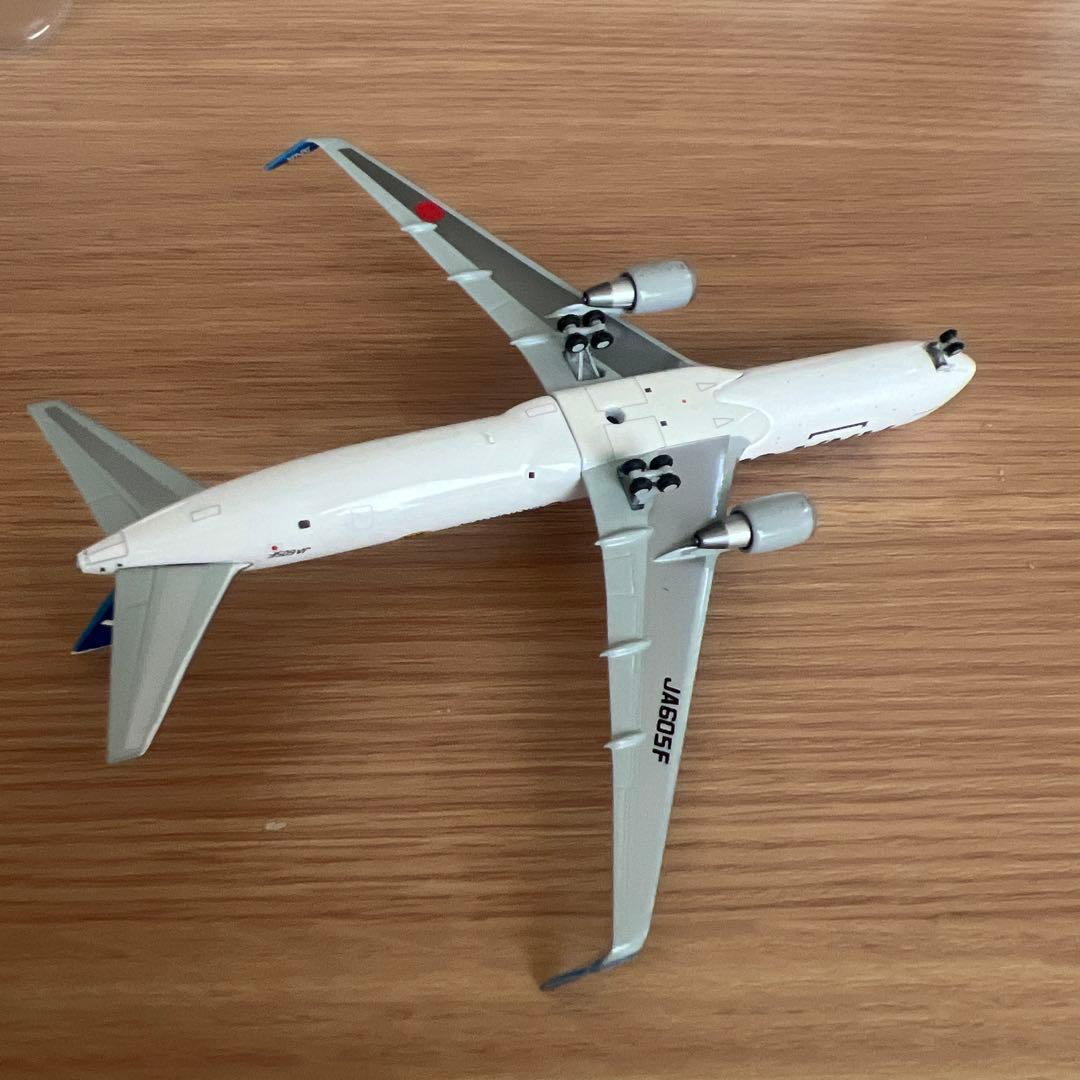 ANA B767-300F 1/400 注意 - メルカリ