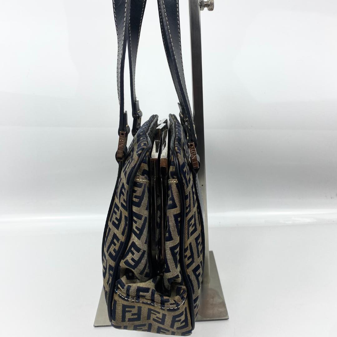 FENDI ズッキーニ ネイビー がま口 ハンドバッグ ミニバッグ マンマ