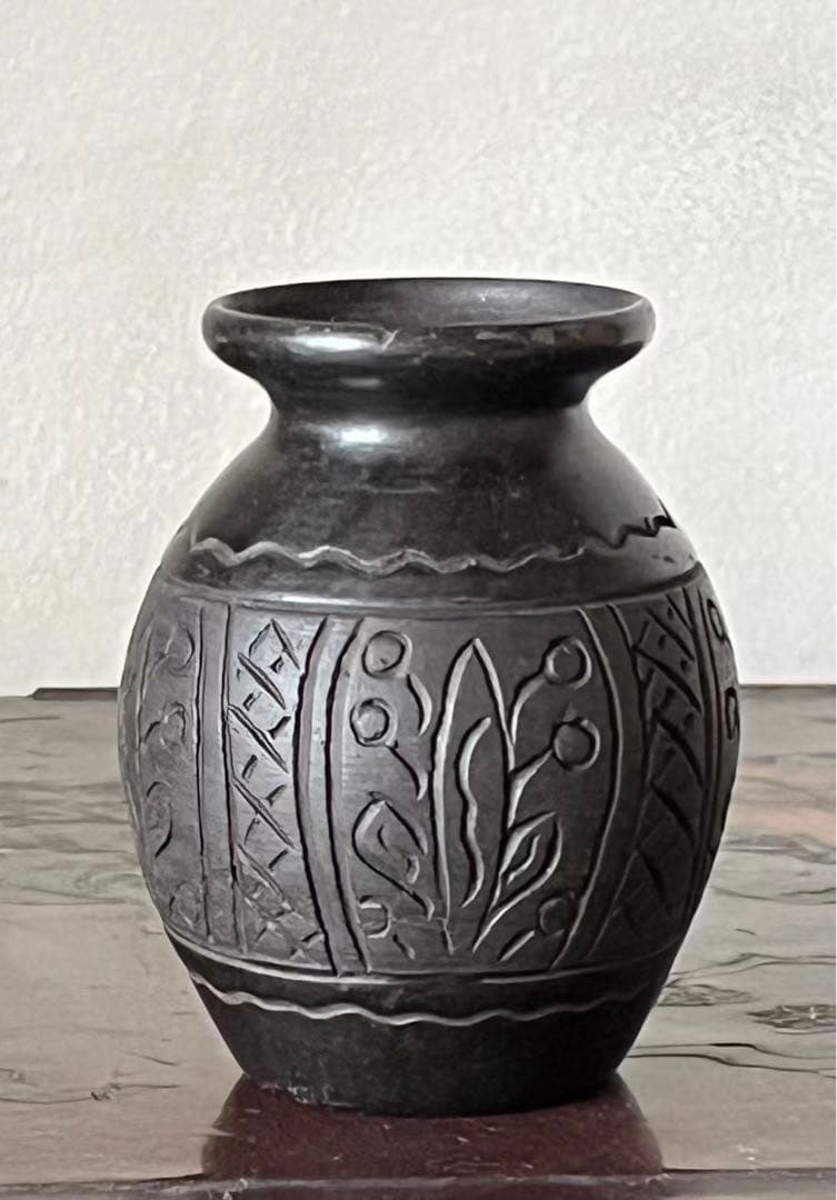 琉球？古典焼　小壺　古民芸　アンティーク　骨董 壺屋焼 琉球古典焼 徳利 琉球古典焼 壺屋焼 やちむん 沖縄 骨董 古作