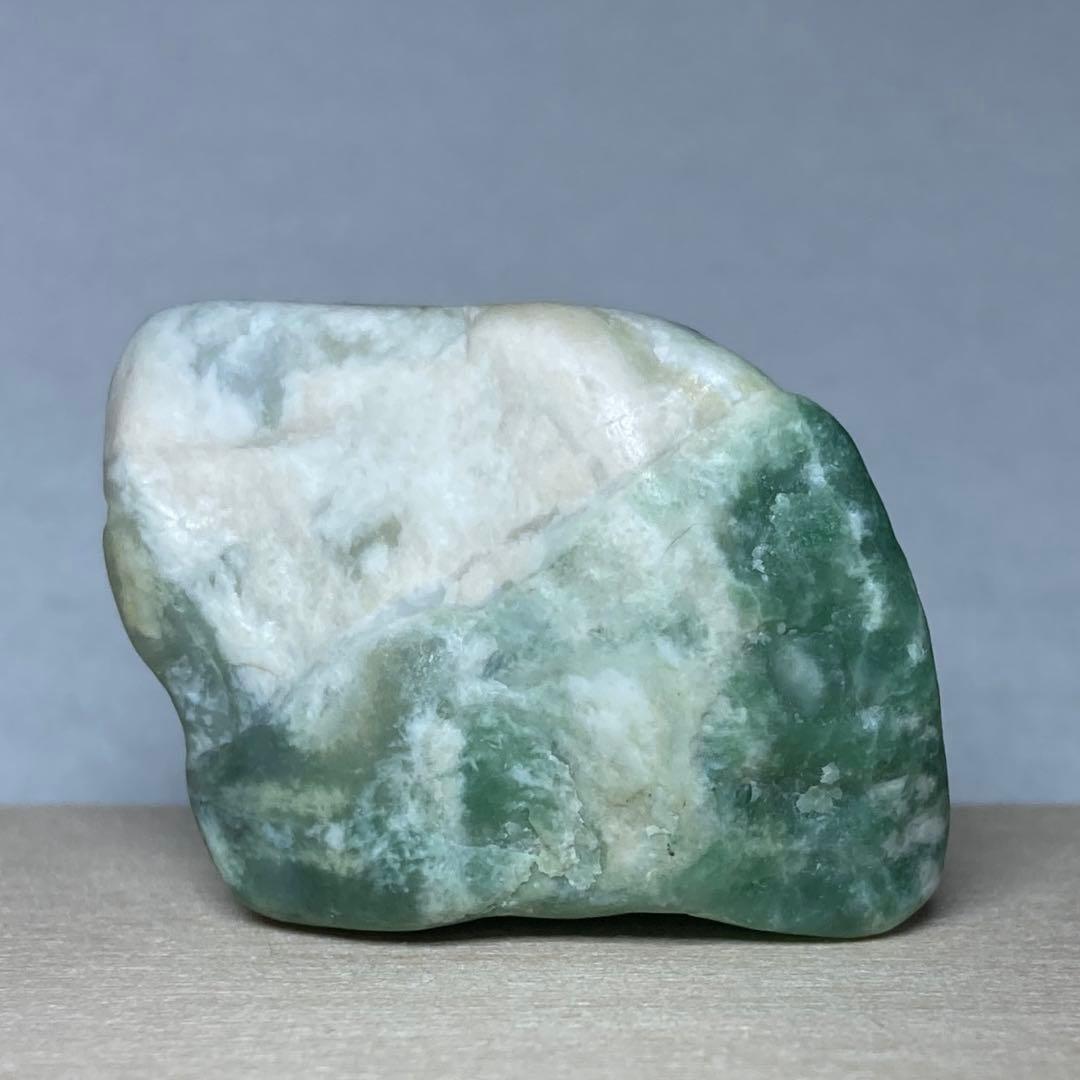 【専用品】糸魚川翡翠　濃緑 翡翠　川石　翡翠輝石　原石　29.0ｇ