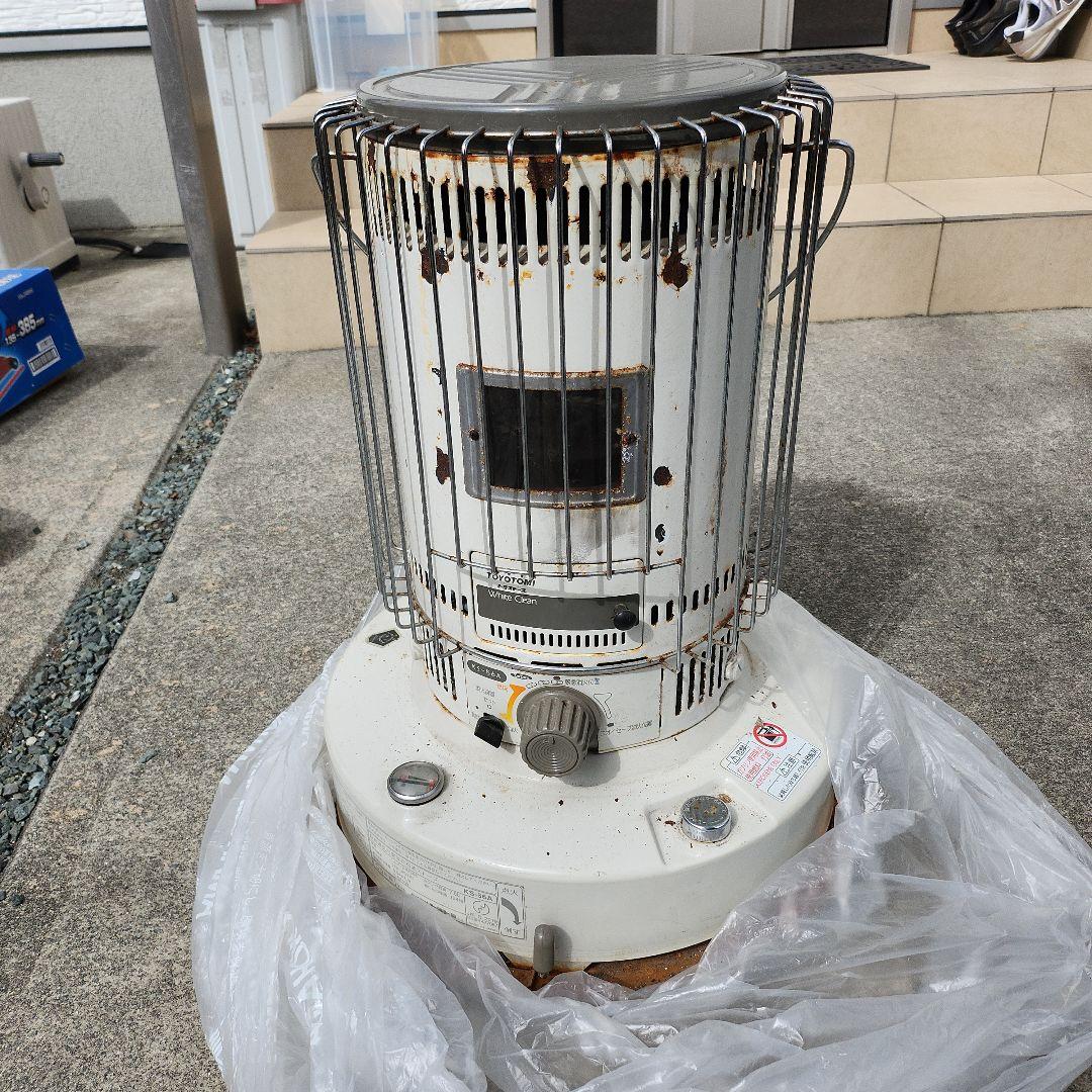 灯油ストーブ 円筒形 ホワイト - メルカリ