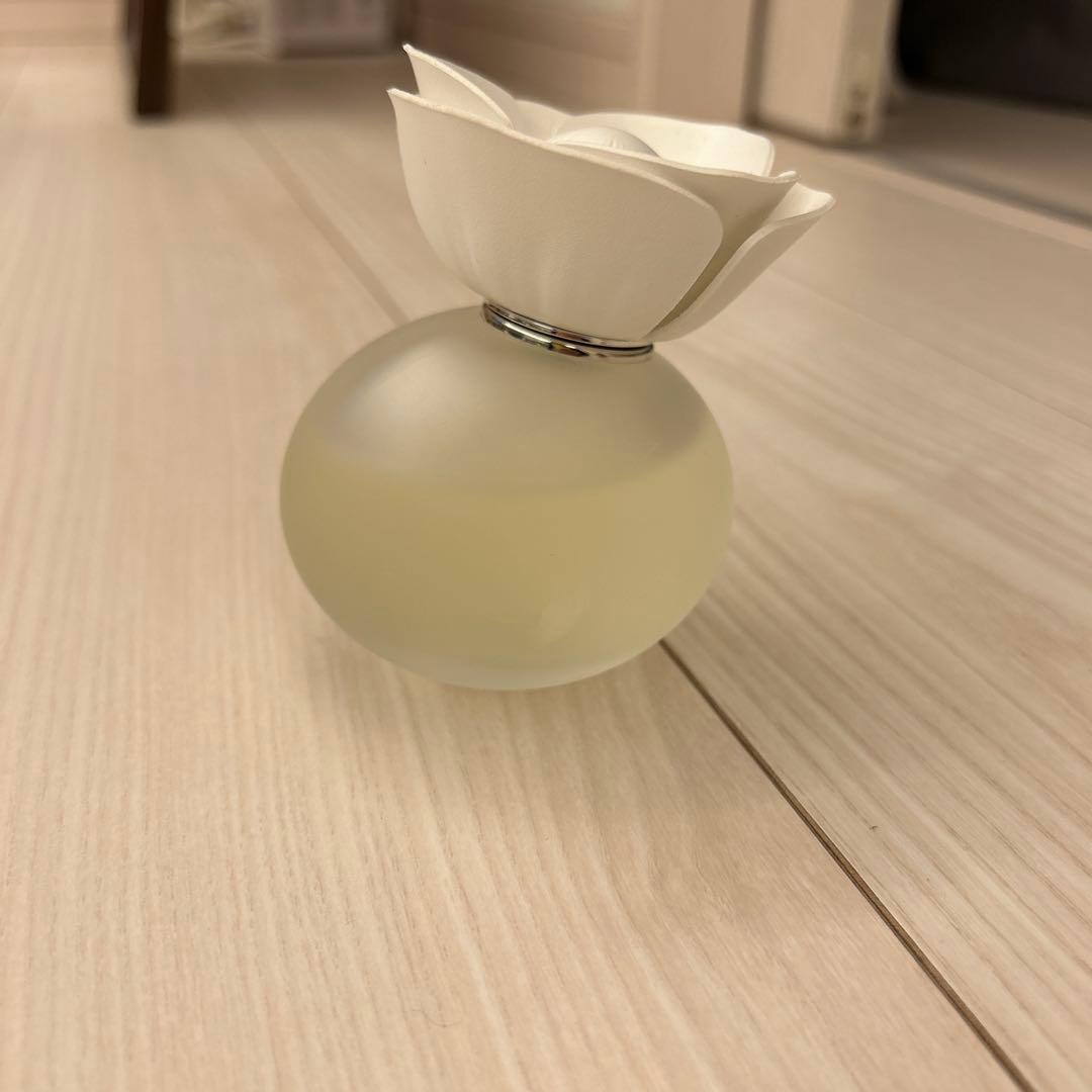 DECORTE フローラル香水 花型ボトル コスメデコルテ - メルカリ