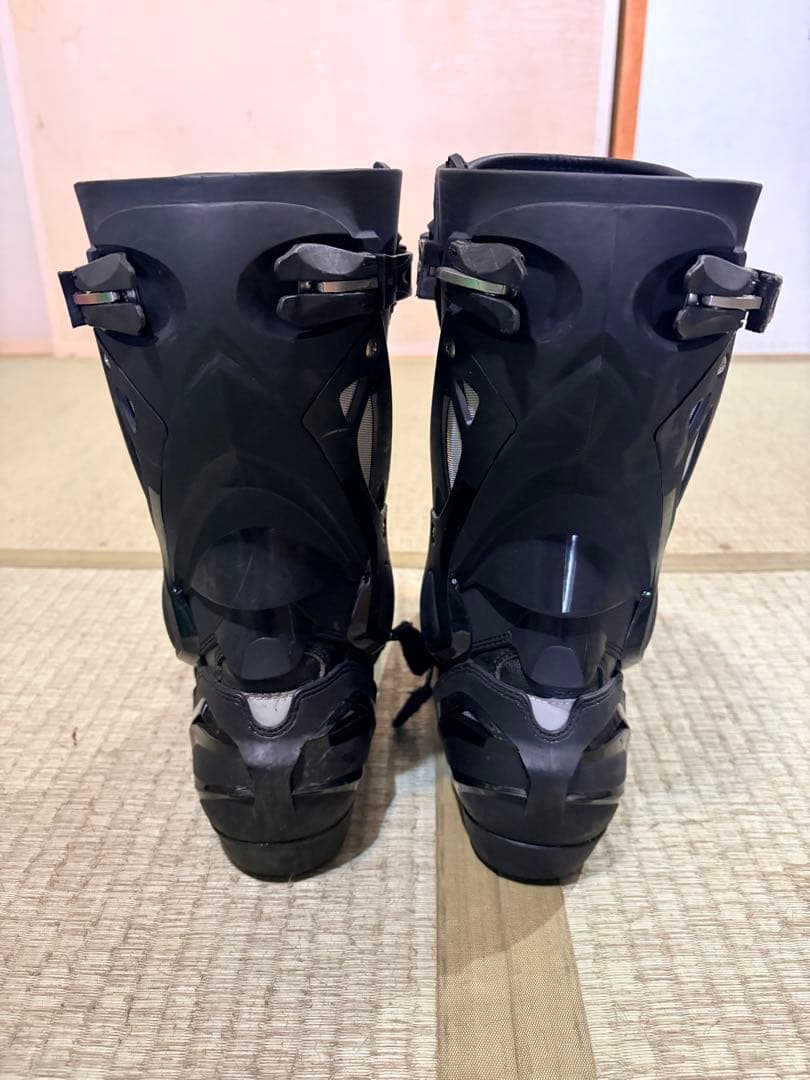 AUGIレーシングブーツAR-1 サイズEUR41／JPN26 - メルカリ