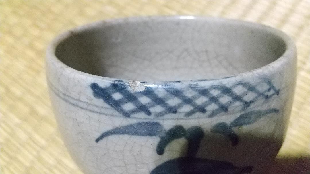 瀬戸　太白手　笹葉絵　茶碗（径10.2～10.7cm）