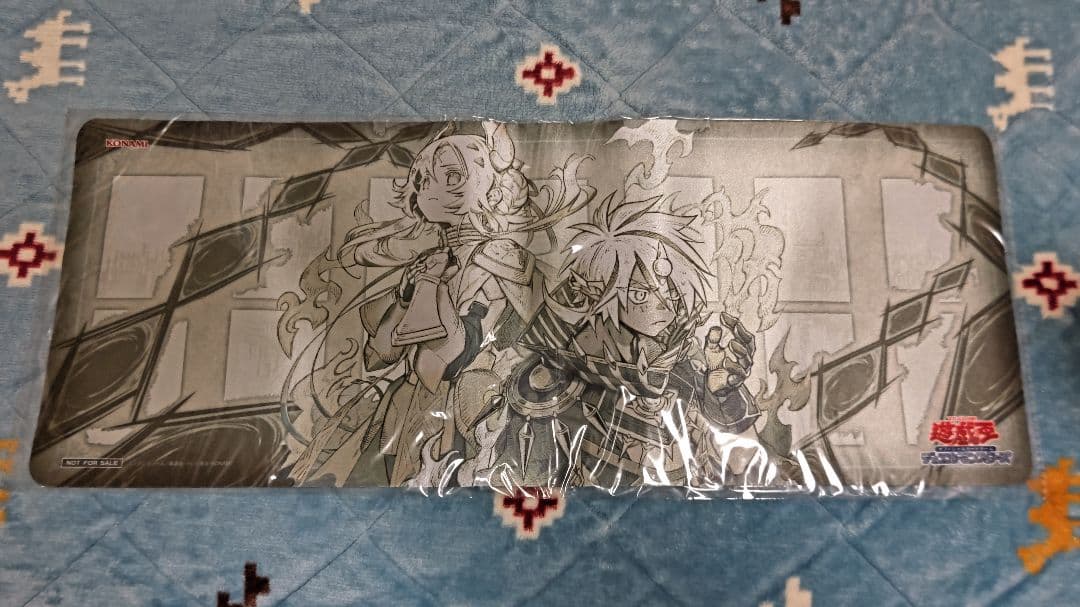 白の物語 プレイマット 遊戯王 ニューロン 烙印 Amazon | ニューロン ハーフプレイマット 白の物語 烙印 デュエル