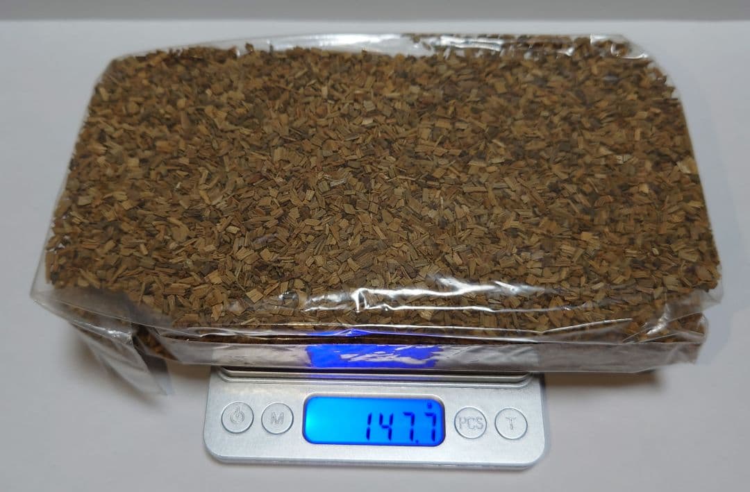 山田松香木店 大極上沈香 刻み 147.7g 化粧箱入り