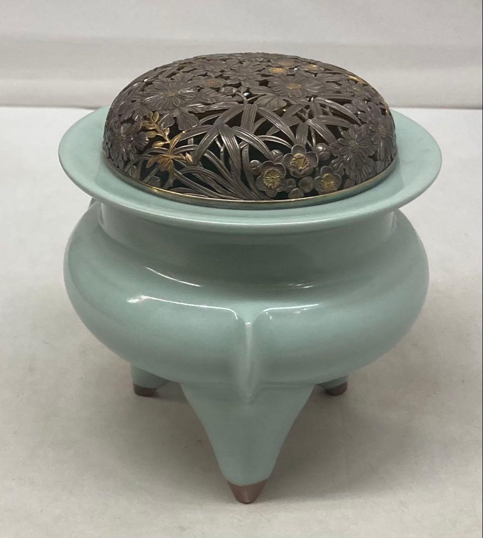 B507s「青瓷袴腰 香炉」諏訪蘇山作純銀四君子肉彫火舎 松與堂造 共箱