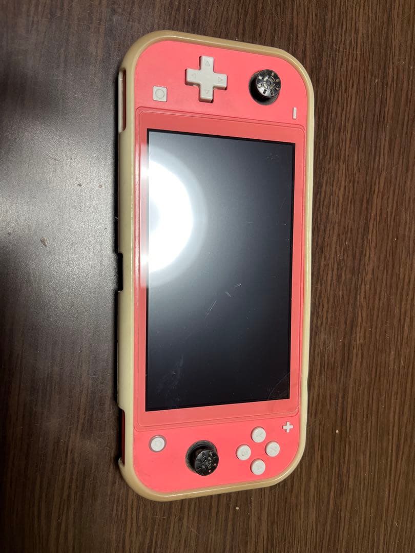 【ジャンク品】Nintendo Switch Lite カバー付きピカチュウ TIKOdirect ／ 海外限定品 任天堂公式ライセンス品 ／ ピカチュウ