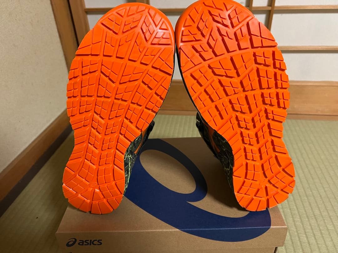 アシックスWINJOB CP304 BOA MAGMA 25.5cm 限定カラー