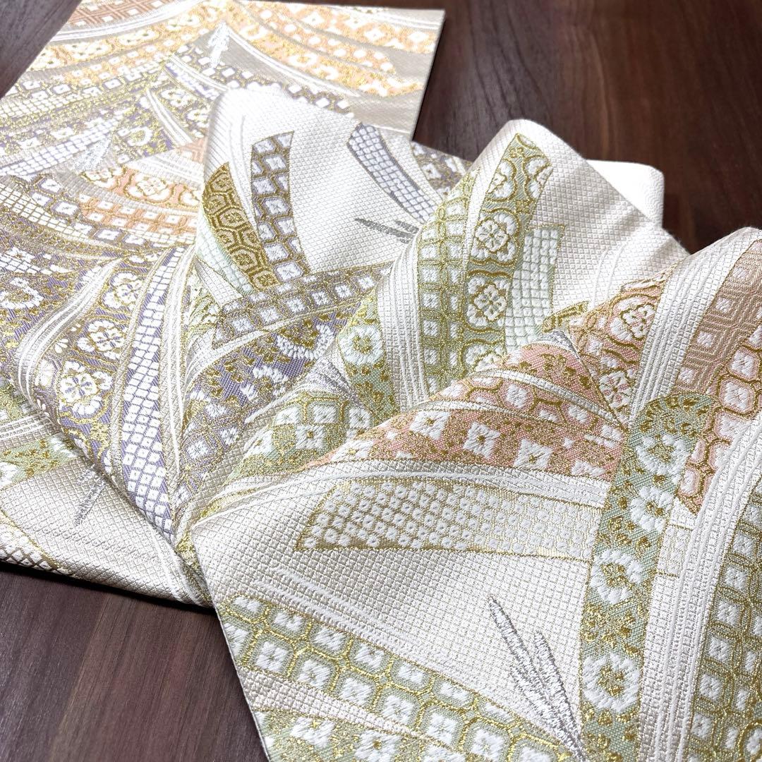 正絹　袋帯《生成り　大王松》