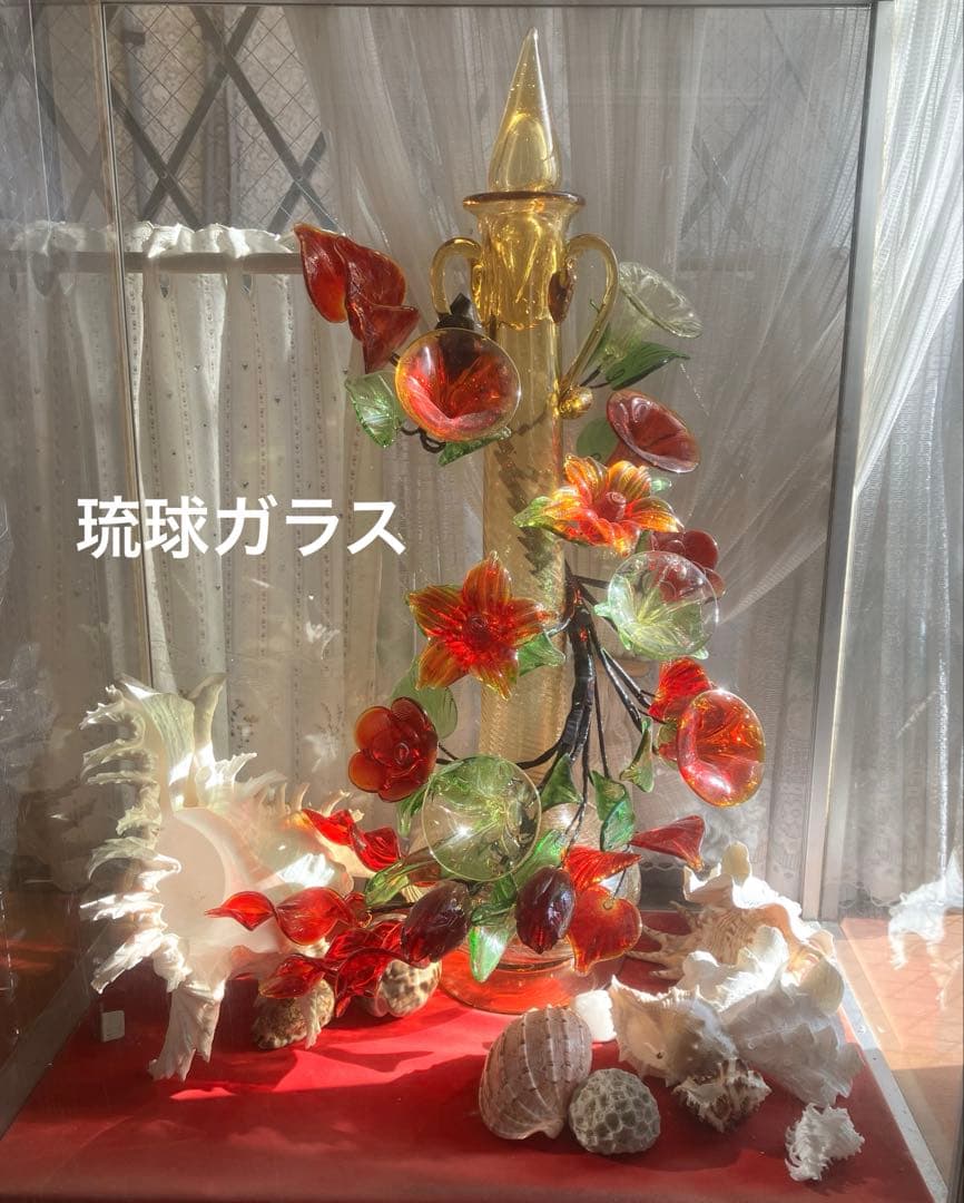 琉球ガラス 花と葉の装飾品