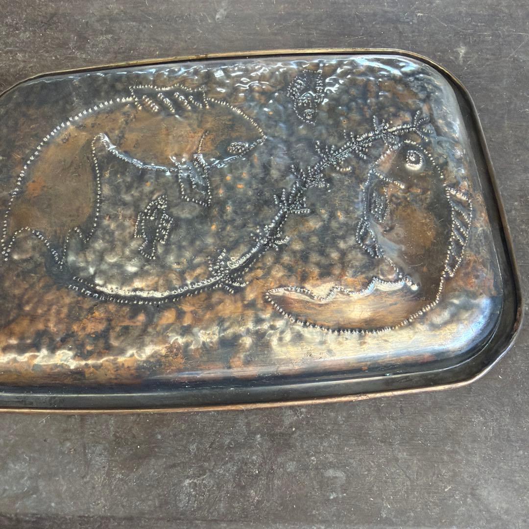 動物浮き彫り金属トレイ - メルカリ