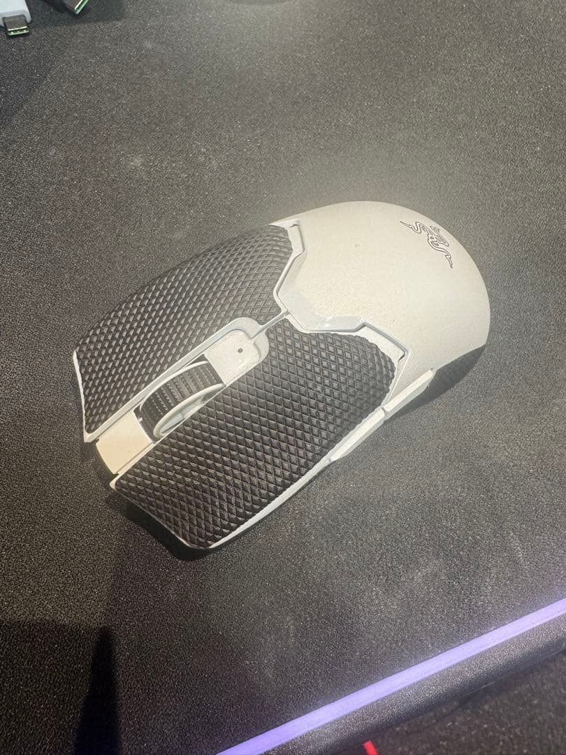 マウス・トラックボール Razer Viper V2 Pro White Razerの超軽量ゲーミングマウス「Viper V2 Pro (White Edition)」が40