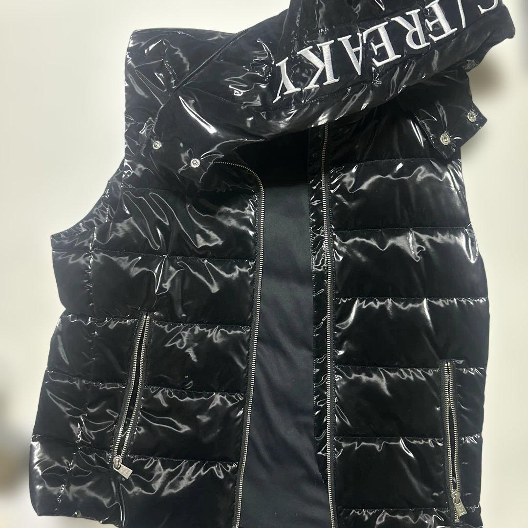 アダムスジャグラーブラック ダウンベスト M - メルカリ