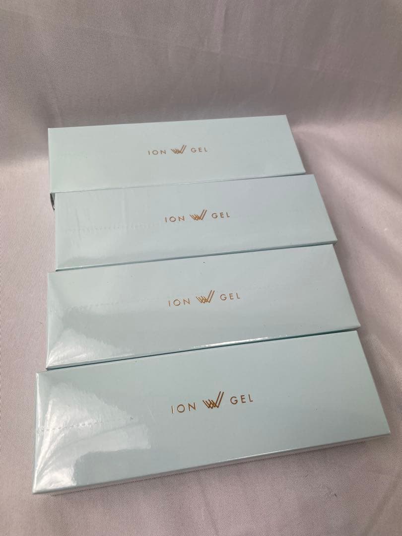 ミネラル エマルジョンゲル ゲル状美容液 30g 4本 ワールドレップサービス ミネラル エマルジョン 30g 全3種