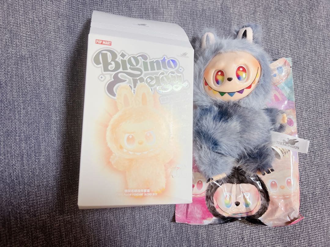 ラブブ シークレット(72分の1)との2個セット - メルカリ