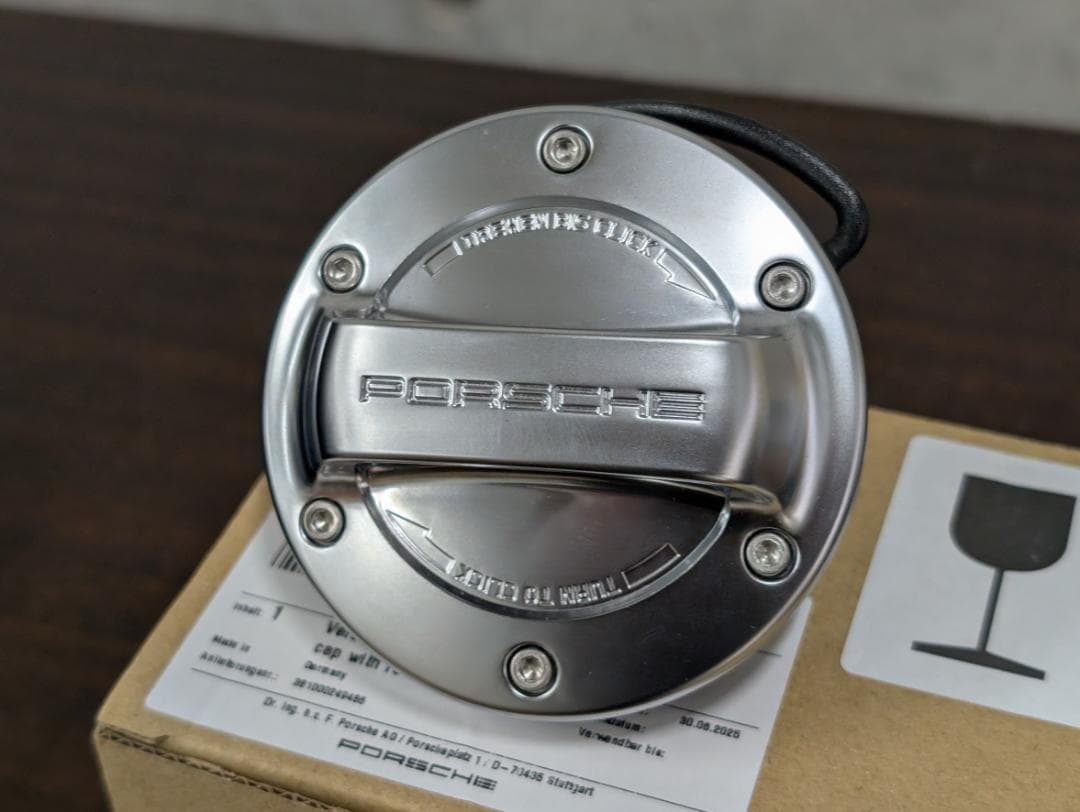 Porsche ポルシェ フューエルキャップ アルミルック マカン 911 Porsche ポルシェ フューエルキャップ アルミルック マカン 911 - メルカリ