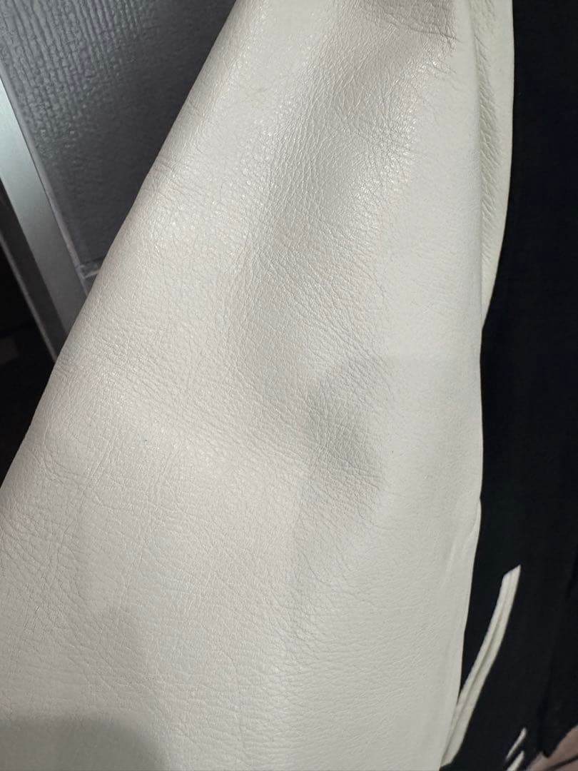 F.C.REAL BRISTOL スタジャン　　Mサイズ