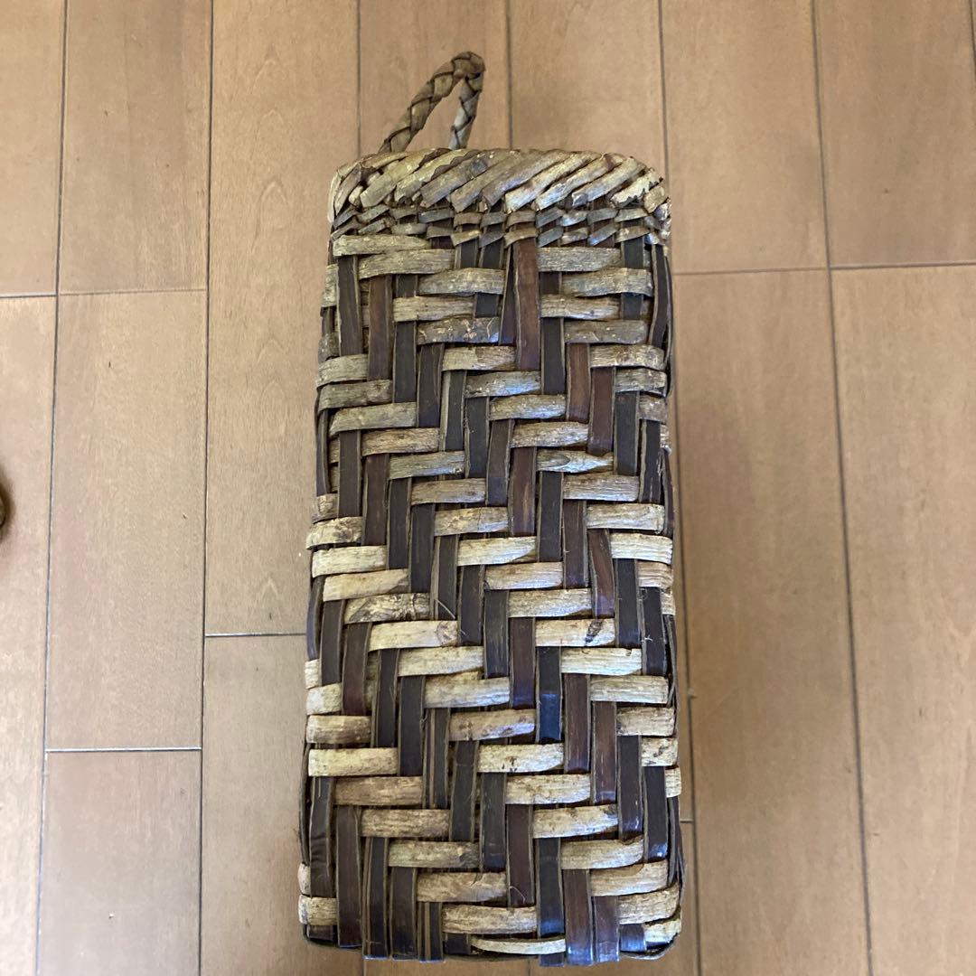 胡桃（くるみ）かご／弘前のみかみ工芸店で購入の中古品（難あり