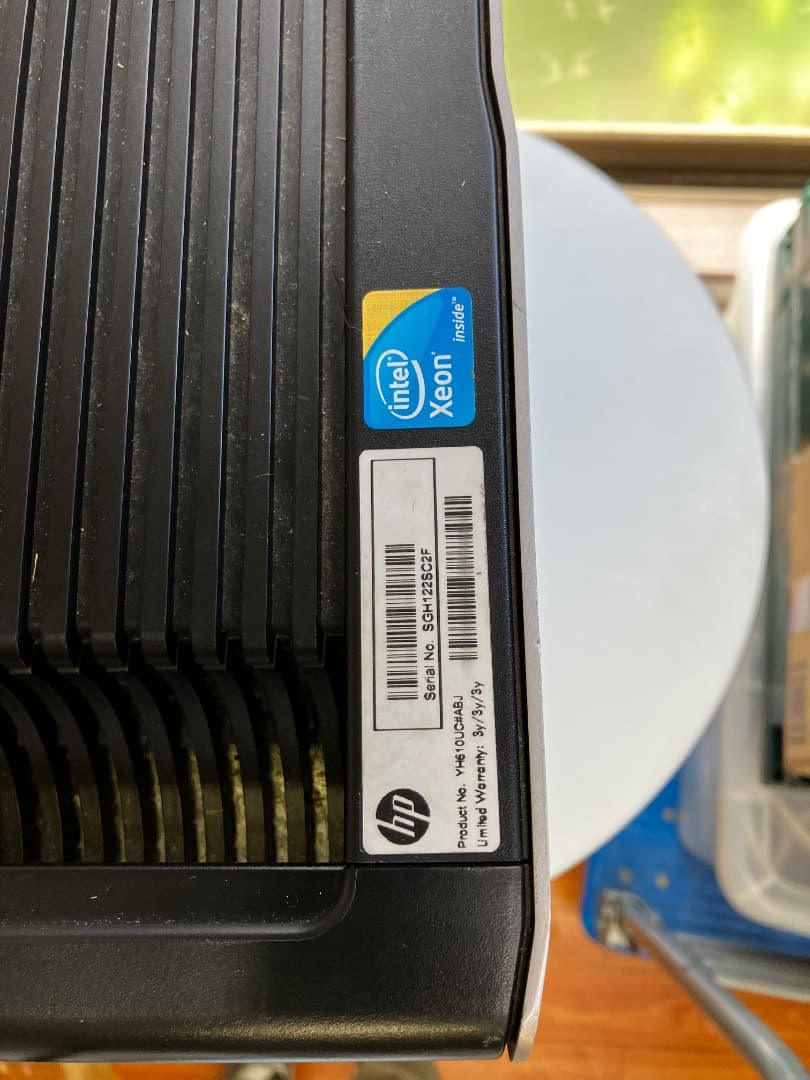 HP Z600 Workstation ジャンク扱い