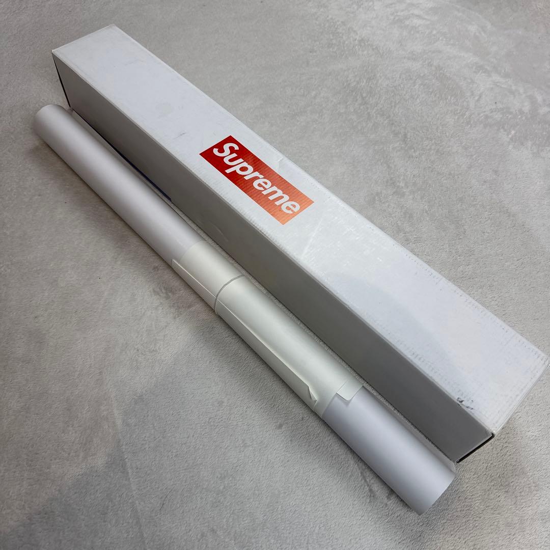Supreme 22AW Andre3000 ポスター 証明書？、箱など付き - メルカリ